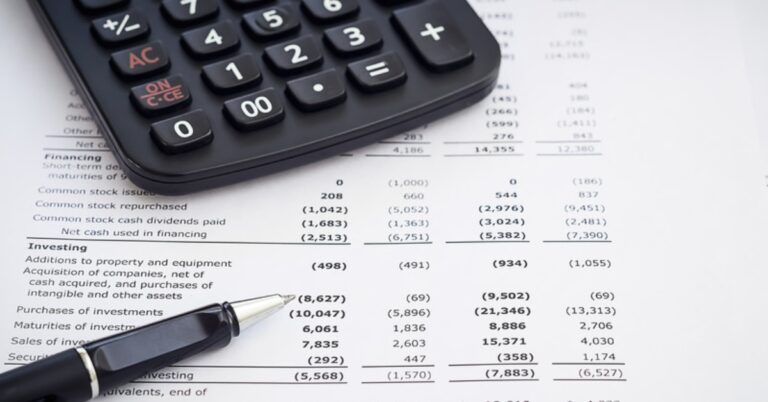 Numbers and Algorithms: How AI Transforms the Accounting Profession